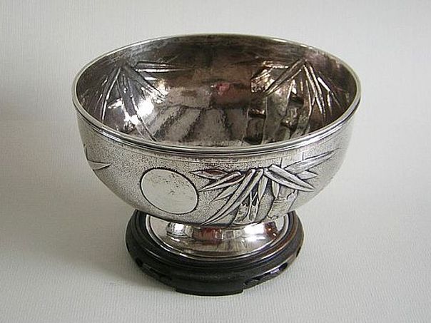 Bowl with bamboo leaves - (6198 )